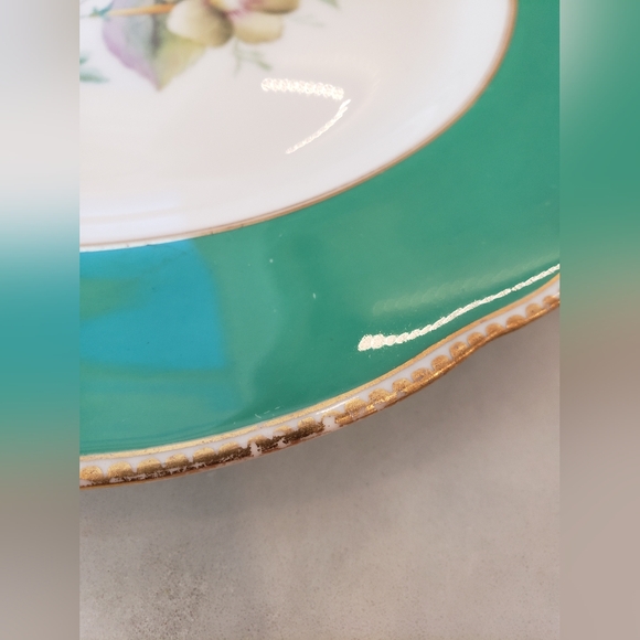 5 Vintage Green Floral Plates with Gold Rim - Picture 13 of 16